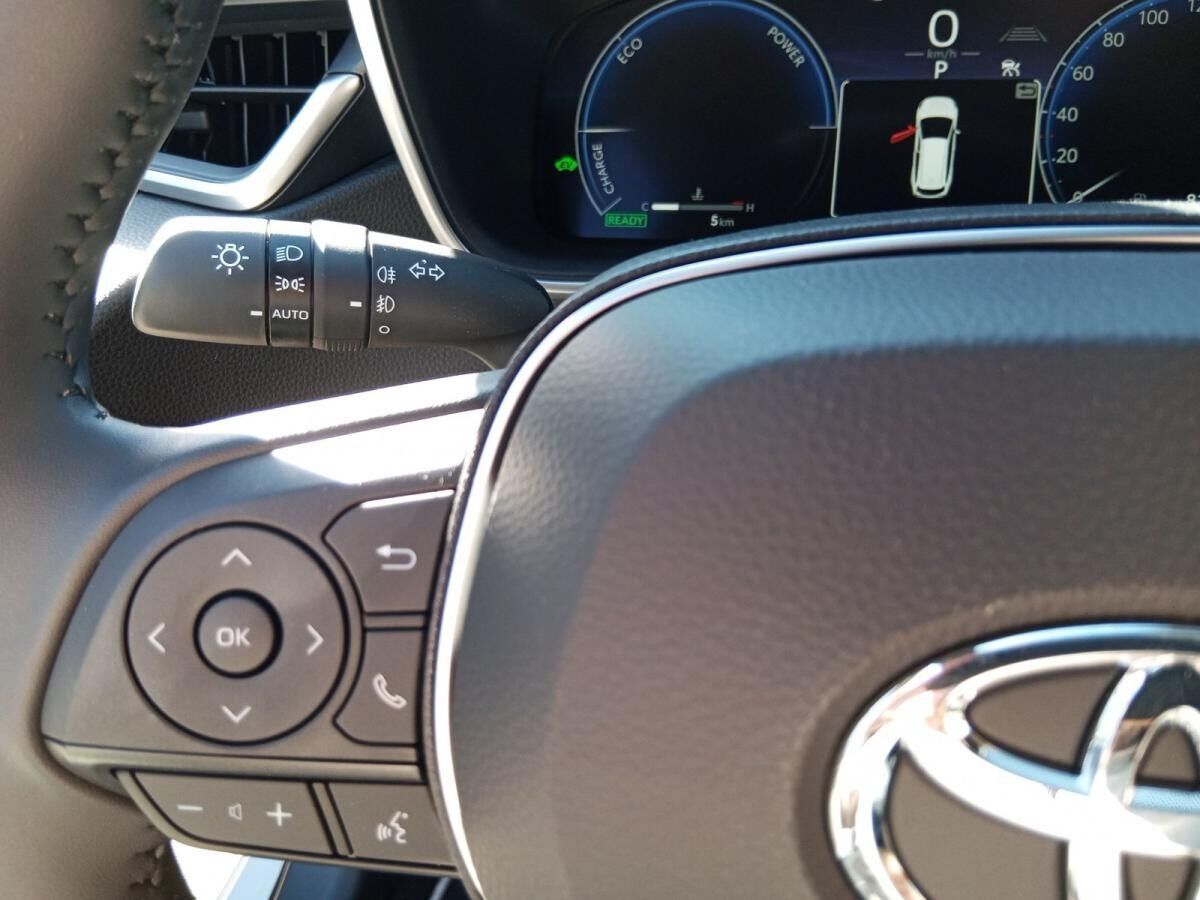 Toyota Corolla 1,8-l-Hybrid 5-Türer Teamplayer *Technik-P*