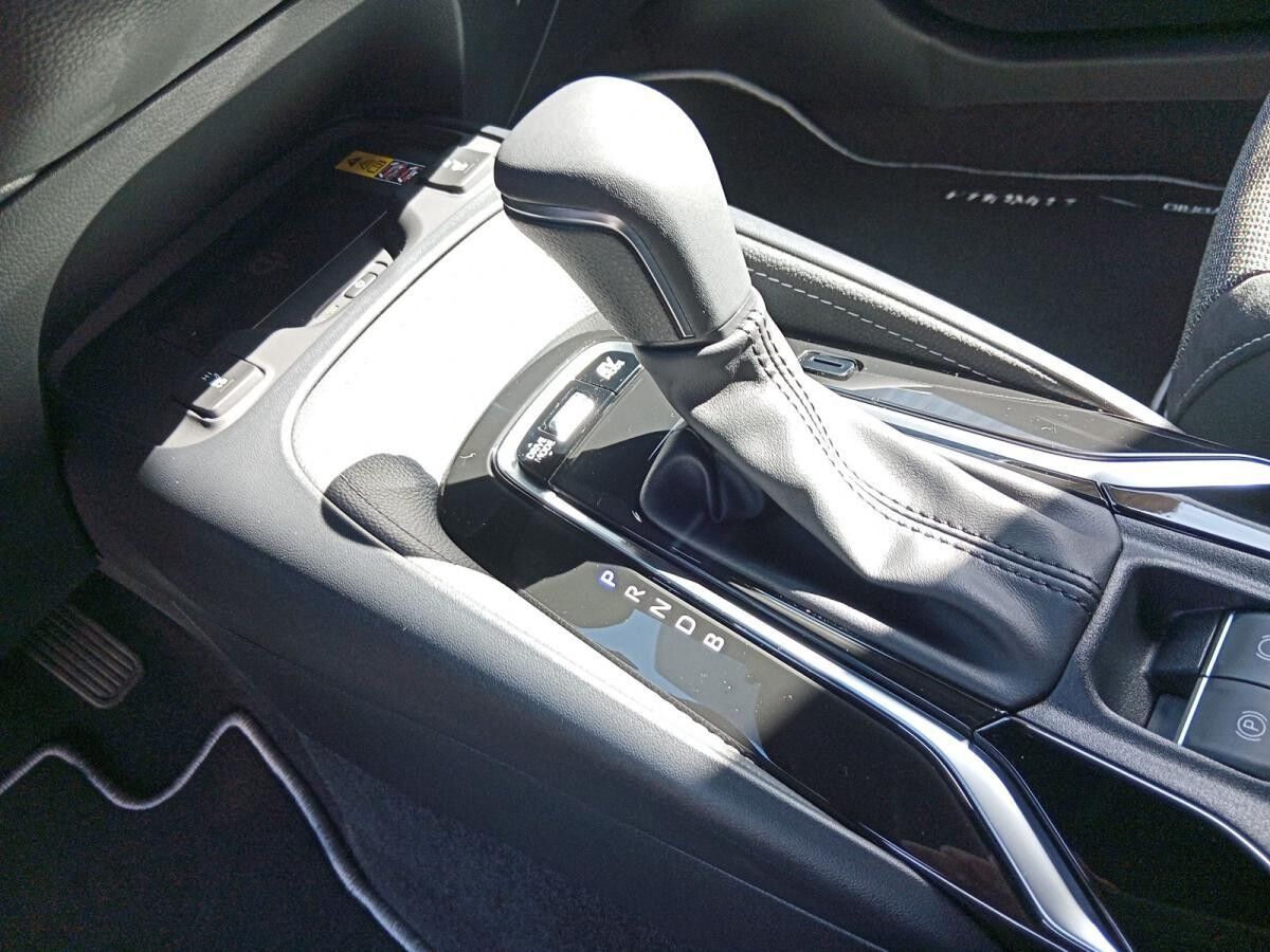 Toyota Corolla 1,8-l-Hybrid 5-Türer Teamplayer *Technik-P*