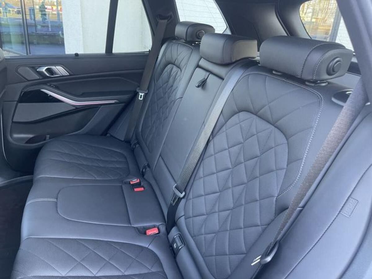 BMW X5 xDrive40i M Sport || AHK Pano 360° H&K SoftClose