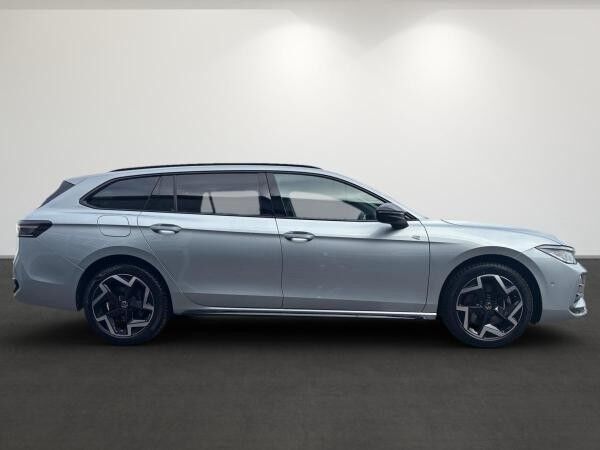 Volkswagen Passat 1.5 TSI R-LINE  LED NAVI PANO
