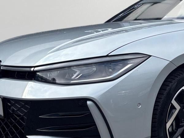 Volkswagen Passat 1.5 TSI R-LINE  LED NAVI PANO