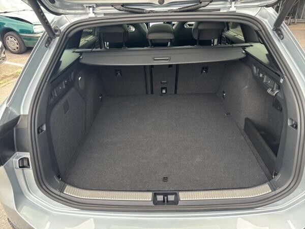 Volkswagen Passat 1.5 TSI R-LINE  LED NAVI PANO