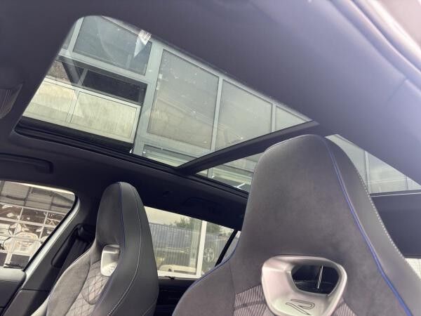 Volkswagen Passat 1.5 TSI R-LINE  LED NAVI PANO