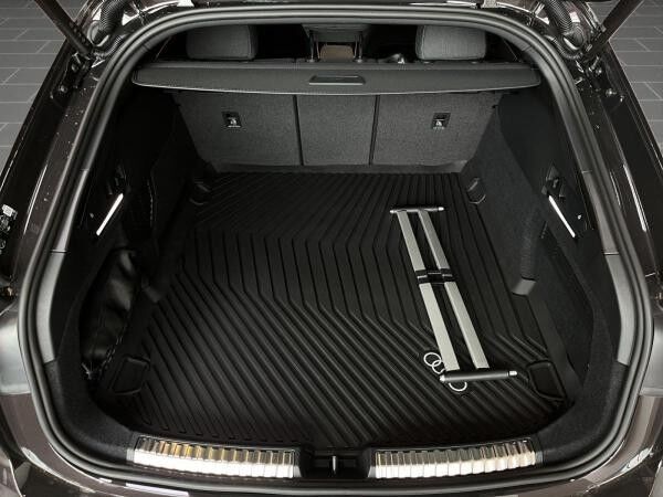 Audi A6 Avant Edition One, quattro 40TDI, B&O Sound, Panorama Glasdach, Allradlenkung, adapt. Luftfahrwerk,