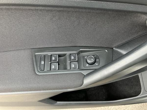 Volkswagen Tiguan Allspace 1.5 TSI Life DSG 7 Sitze AHK LED NAVI