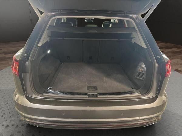 Volkswagen Touareg 3.0 V6 TDI 4M Elegance*CAM*PANO*AHK*ACC*