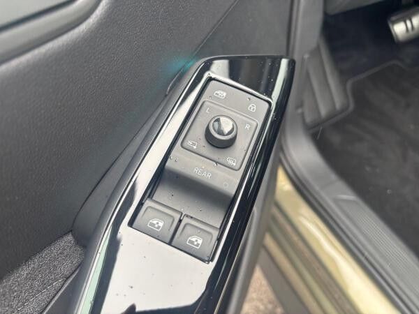 Volkswagen ID.3 Pro 150 kW LED SHZ PDC DAB+ LM Discover Pro App-Connect