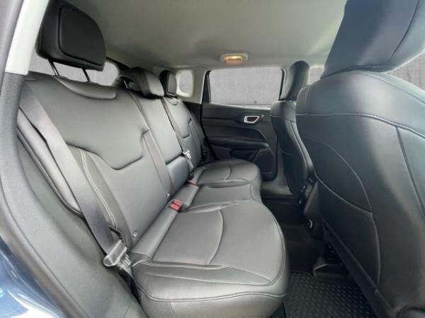 Jeep Compass Summit Mild-Hybrid ***SOFORT-VERFÜGBAR*** PDC+KAMERA+CARPLAY+SHZ