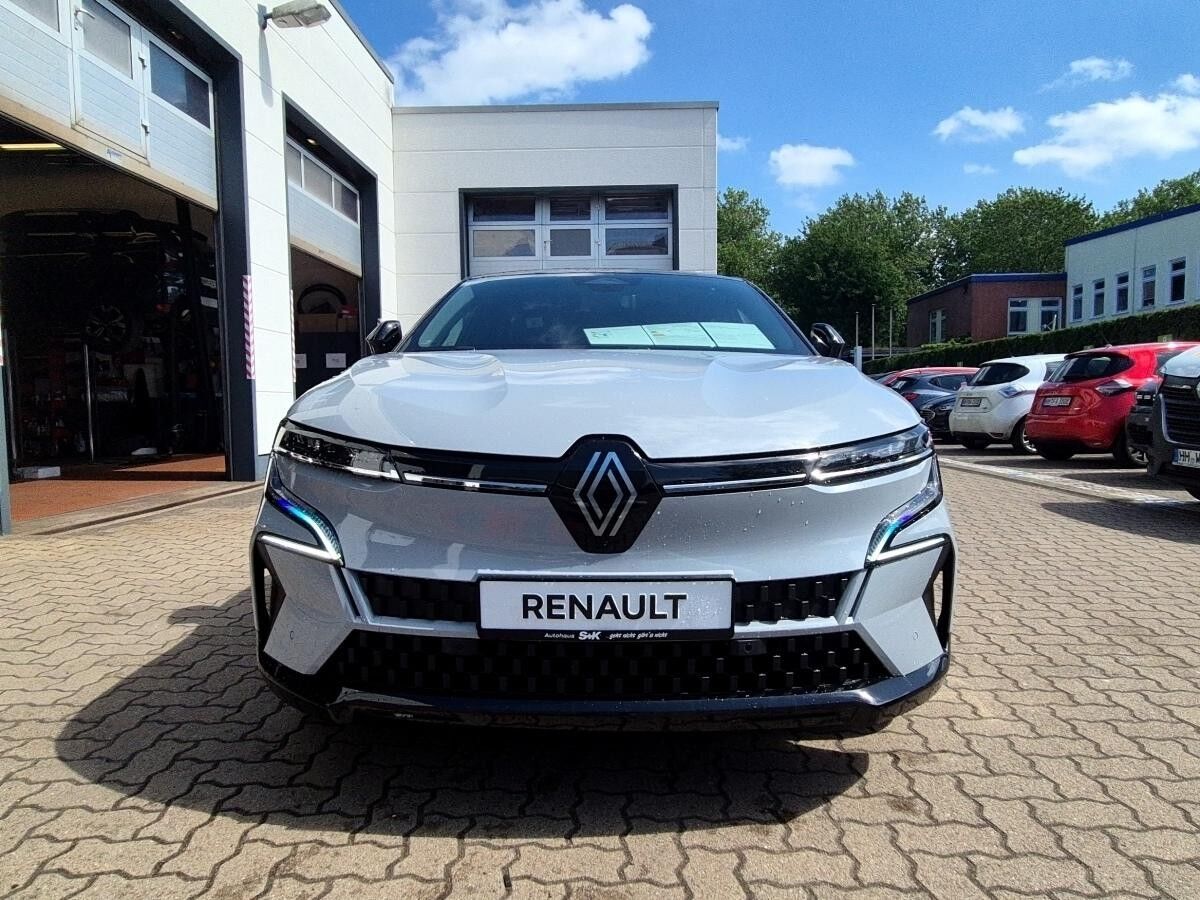 Renault Megane E-Tech 100% ele Iconic 220 Comfort Range Renault Megane E-Tech 100% ele Iconic 220 Comfort Range