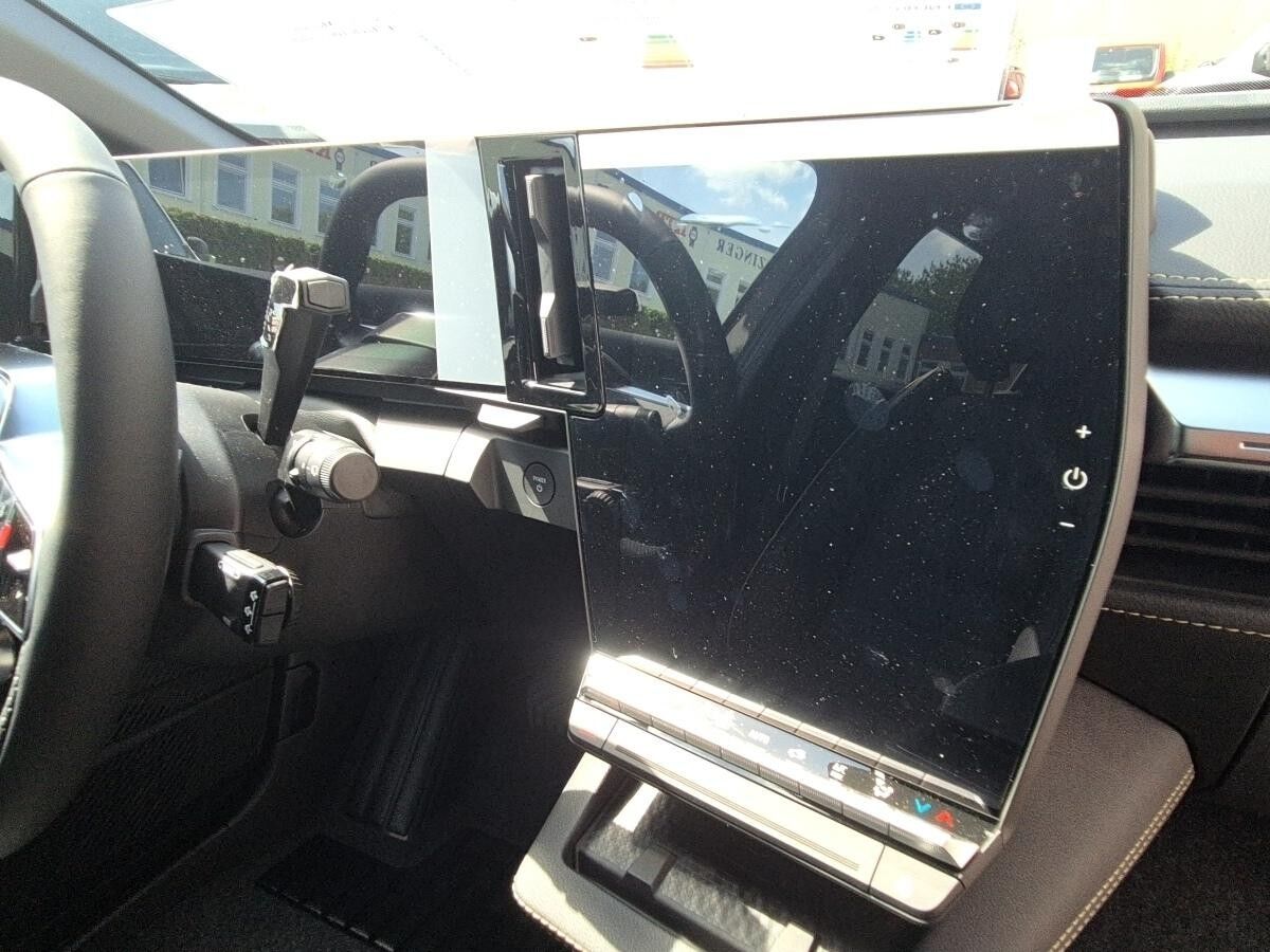 Renault Megane E-Tech 100% ele Iconic 220 Comfort Range Renault Megane E-Tech 100% ele Iconic 220 Comfort Range