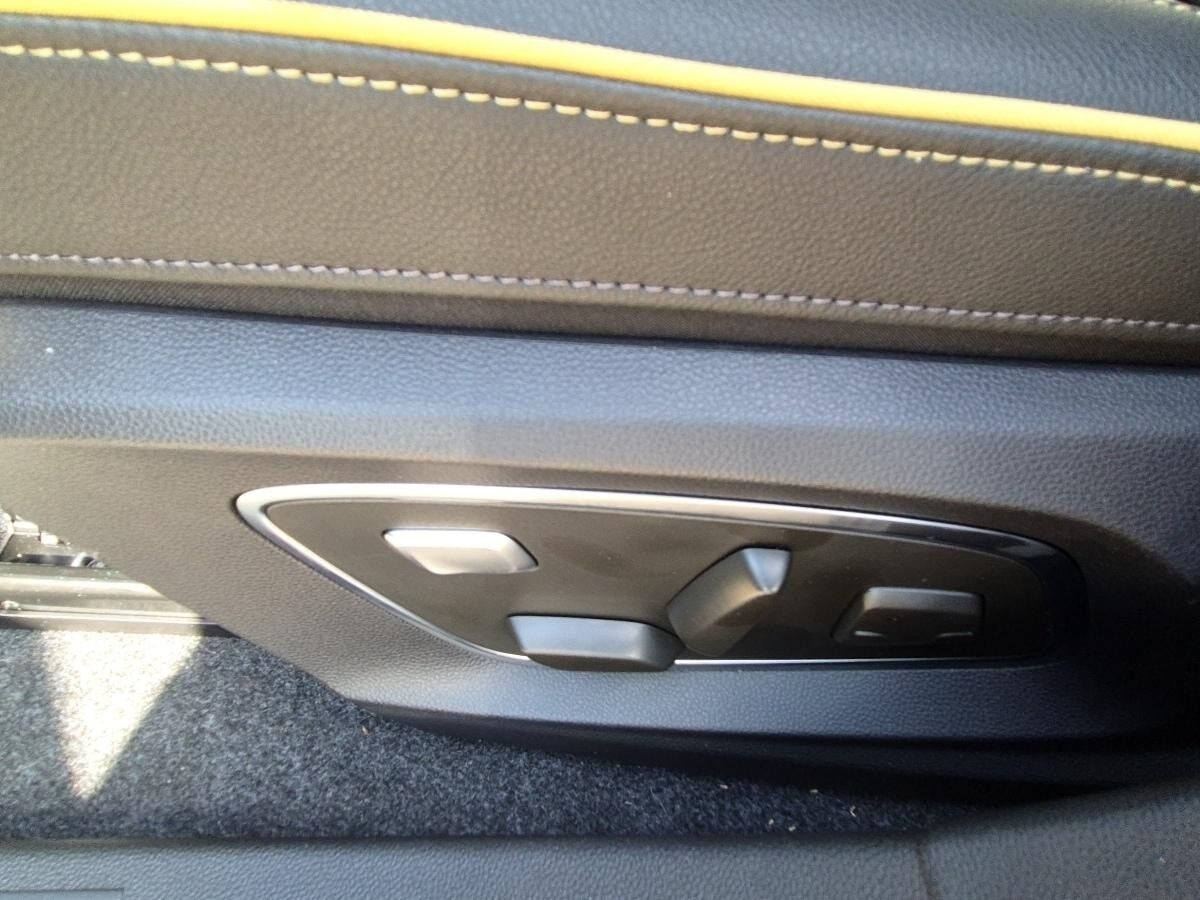 Renault Megane E-Tech 100% ele Iconic 220 Comfort Range Renault Megane E-Tech 100% ele Iconic 220 Comfort Range