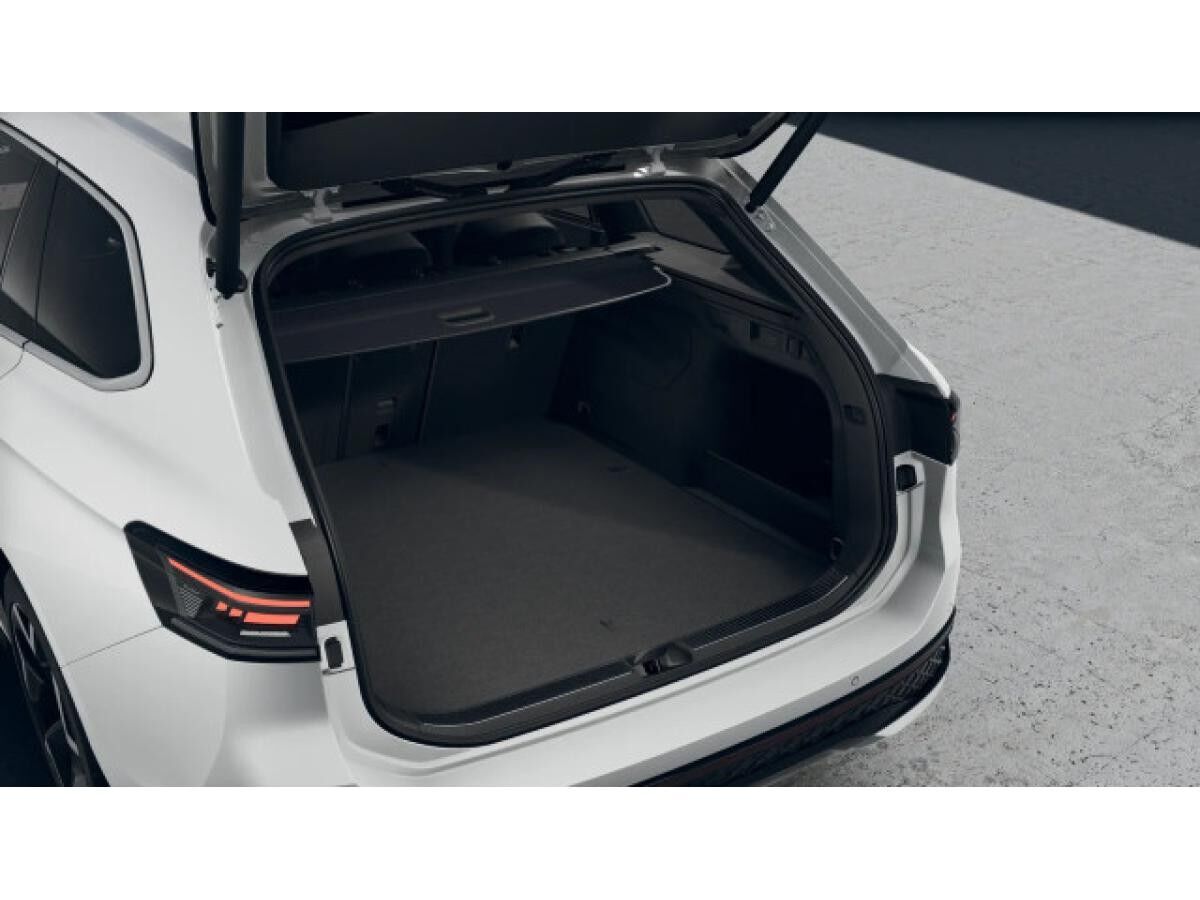 Volkswagen Passat Variant 1,5 l eHybrid R-Line *FREI KONFIGURIERBAR* Volkswagen Passat Variant 1,5 l eHybrid R-Line *FREI KONFIGURIERBAR*