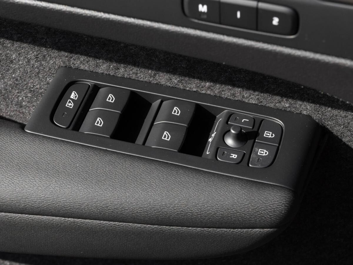 Volvo XC40 B3 Plus Black Edition