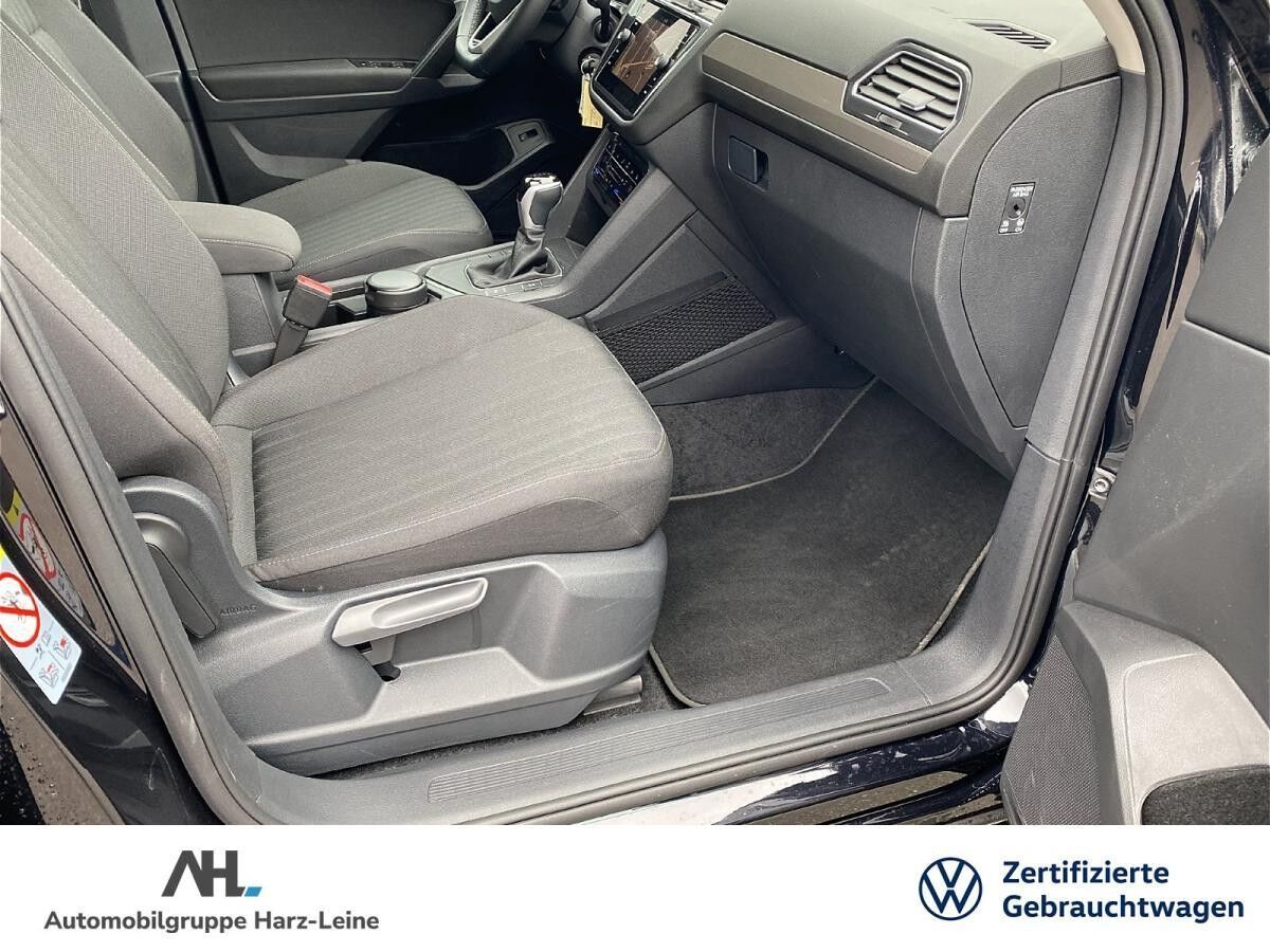 Volkswagen Tiguan Allspace 2.0 TDI Life DSG 7 Sitzer AHK Navi LED ACC RFK