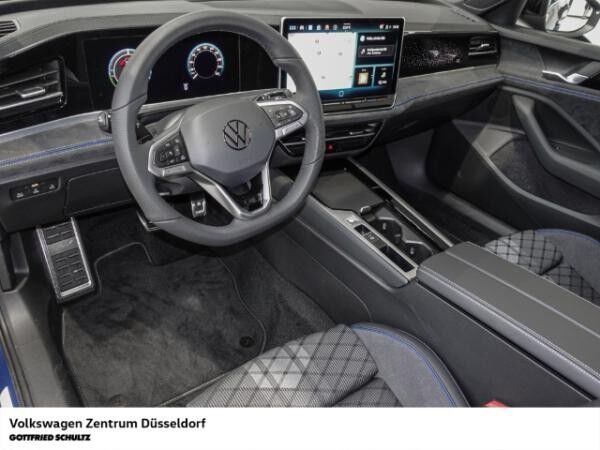 Volkswagen Passat R-Line 1.5 eHybrid (Düsseldorf)