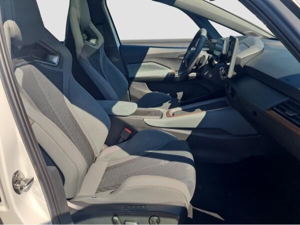 Cupra Born VZ h ACC Navi KlimaA PDC Pano