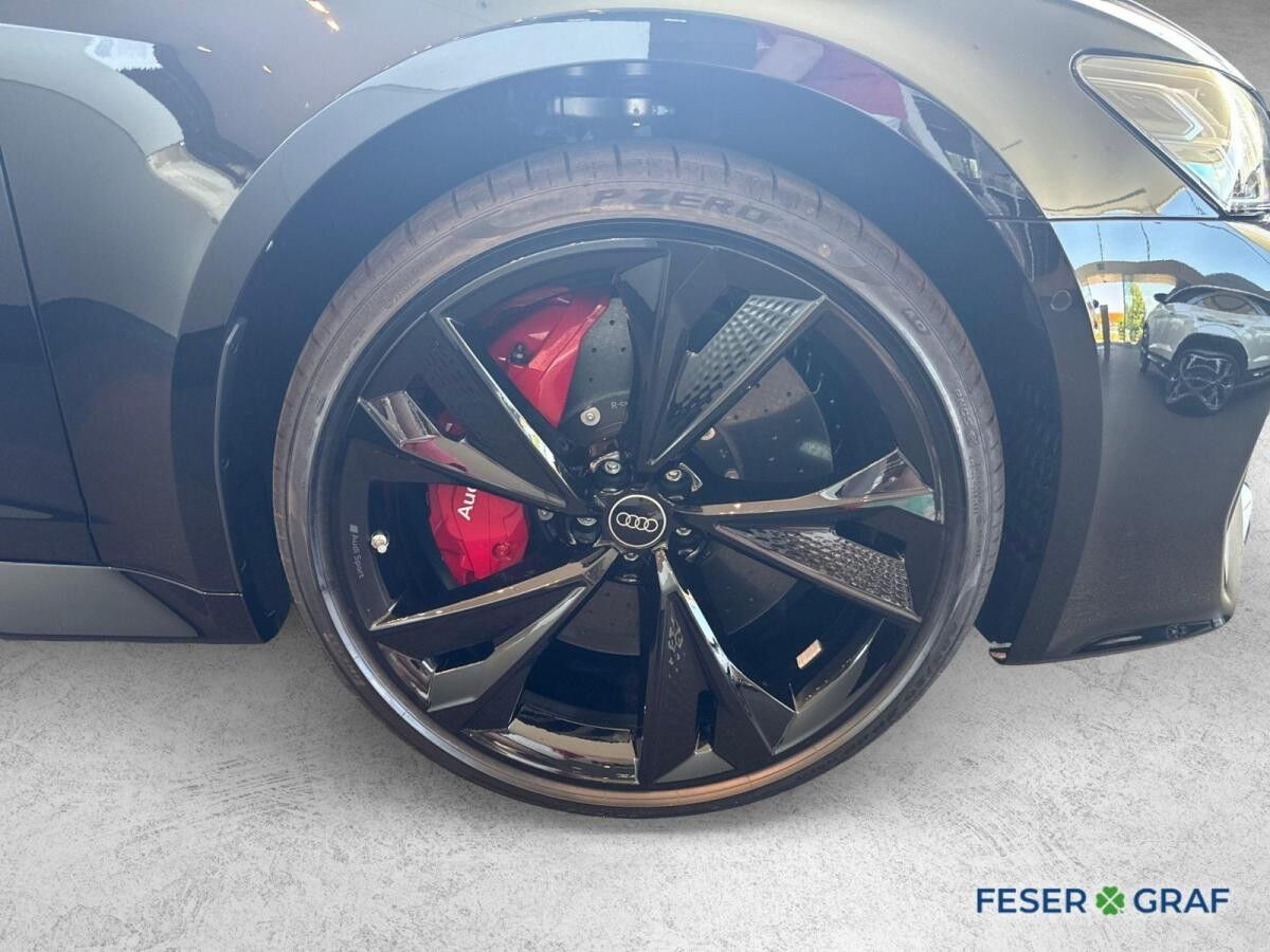 Audi RS6 Avant VMAX 305km/h*KERAMIK*PANO*AHK*STDH*B&O