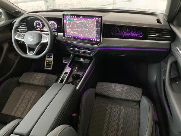 Volkswagen Passat 1.5 eHybrid R-Line DSG Pano Matrix Digital