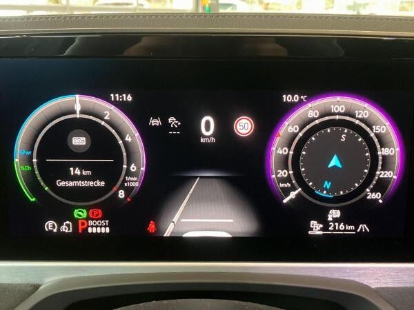 Volkswagen Passat 1.5 eHybrid R-Line DSG Pano Matrix Digital