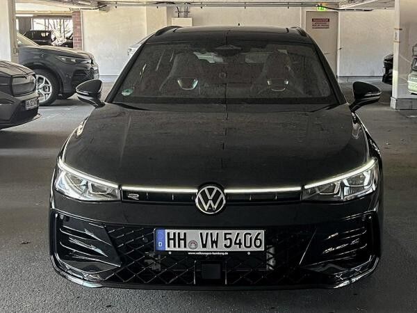 Volkswagen Passat 2.0 TDI R-Line 4Motion DSG Stdhzg Pano Navi LED