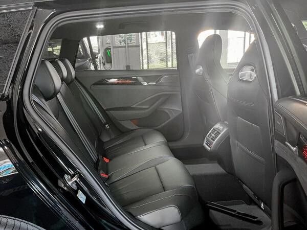 Volkswagen Passat 2.0 TDI R-Line 4Motion DSG Stdhzg Pano Navi LED