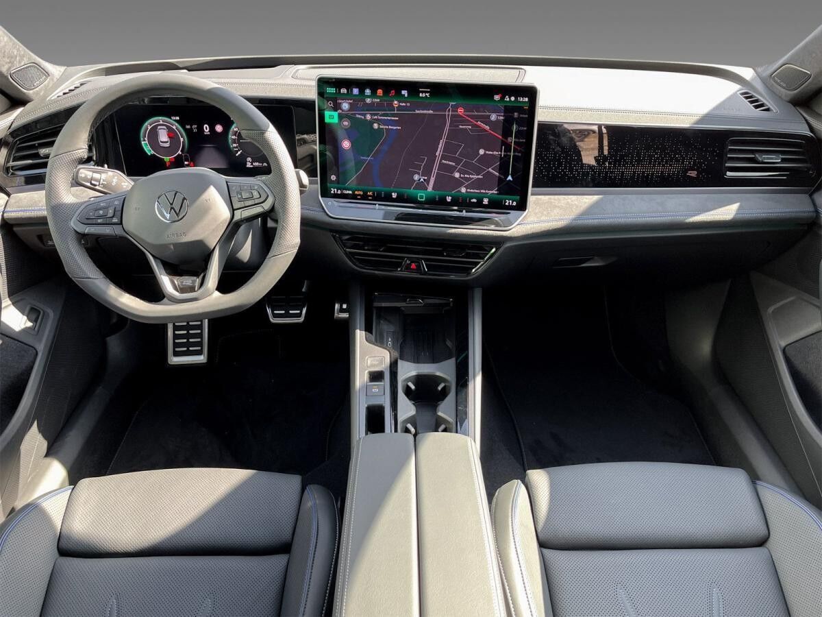 Volkswagen Passat R-Line "Signature" 2.0 TDI DSG 4M AHK/HUD