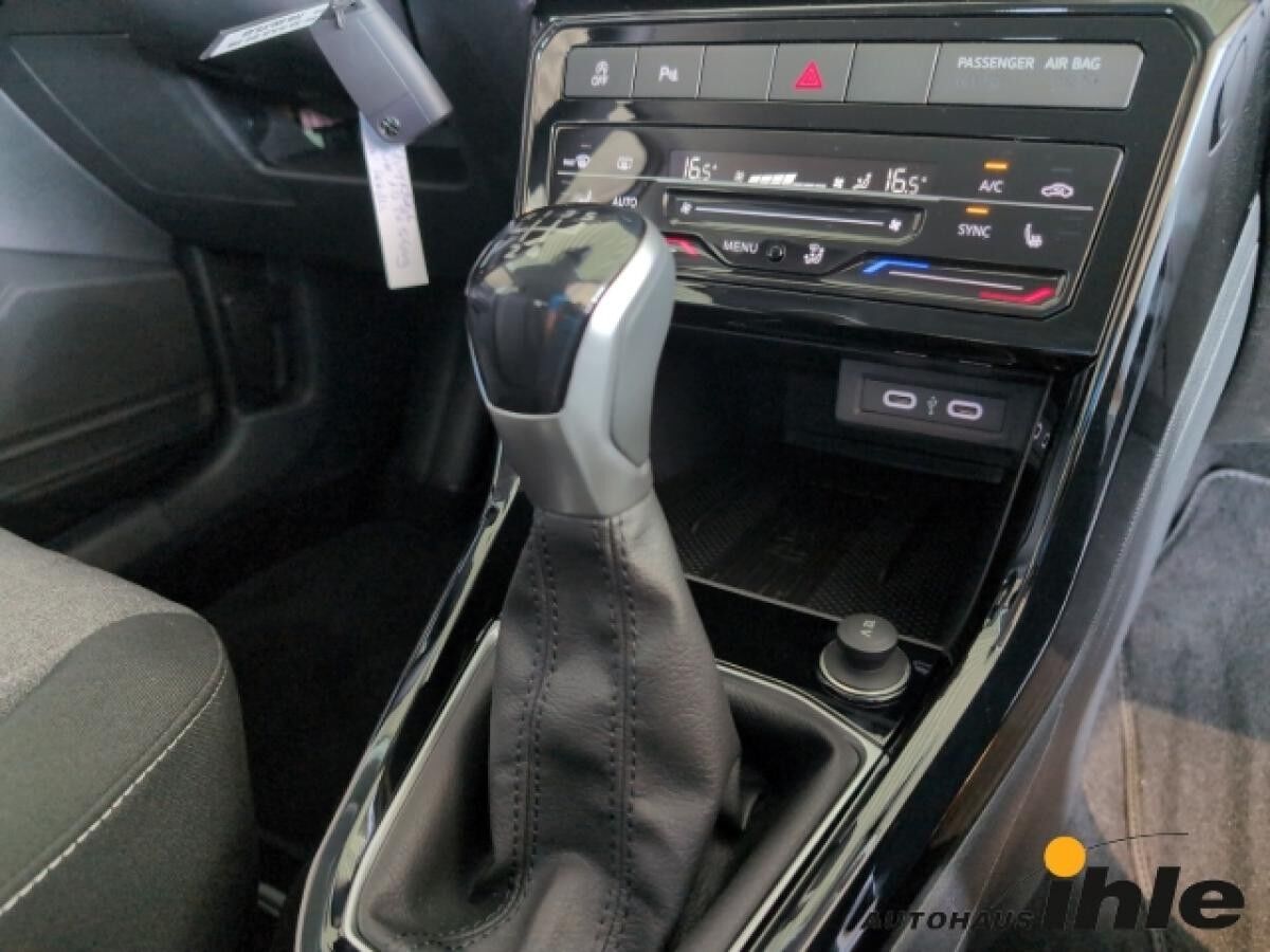 Volkswagen T-Cross 1,0 TSI Life R-KAMERA+GJ-REIFEN+ACC+PARKPILOT