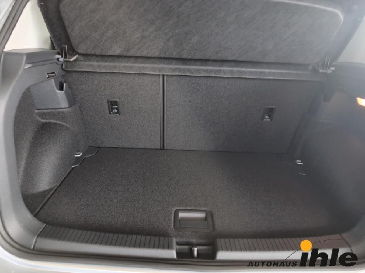 Volkswagen T-Cross 1,0 TSI Life R-KAMERA+GJ-REIFEN+ACC+PARKPILOT