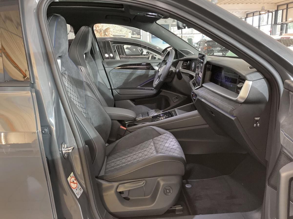 Volkswagen Tayron R-Line 2,0 l TDI SCR 4MOTION DSG AHK AppConnect