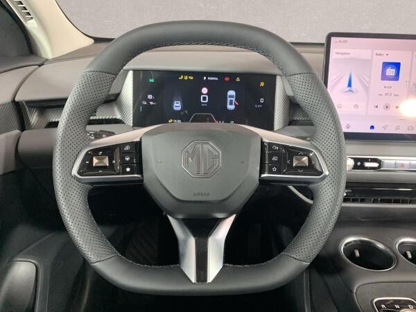 MG S5 EV Luxury Long Range