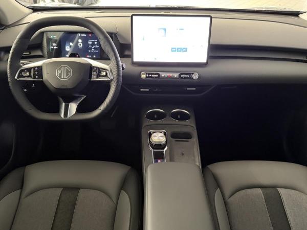 MG S5 EV Luxury Long Range (Gewerbe)