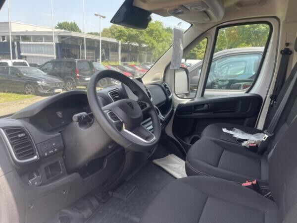 Peugeot Boxer Kastenwagen 440 L4H3 / PDC / Navi / SHZ