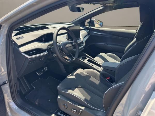 Skoda Elroq SOFORT VERFÜGBAR! 85 Sportline DCC Navi AHK ACC HUD LM