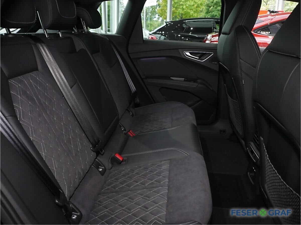 Audi Q4 e-tron Q4 40 e-tron Pano/SHZ/ACC/Park-Assist/AHK/STHZ