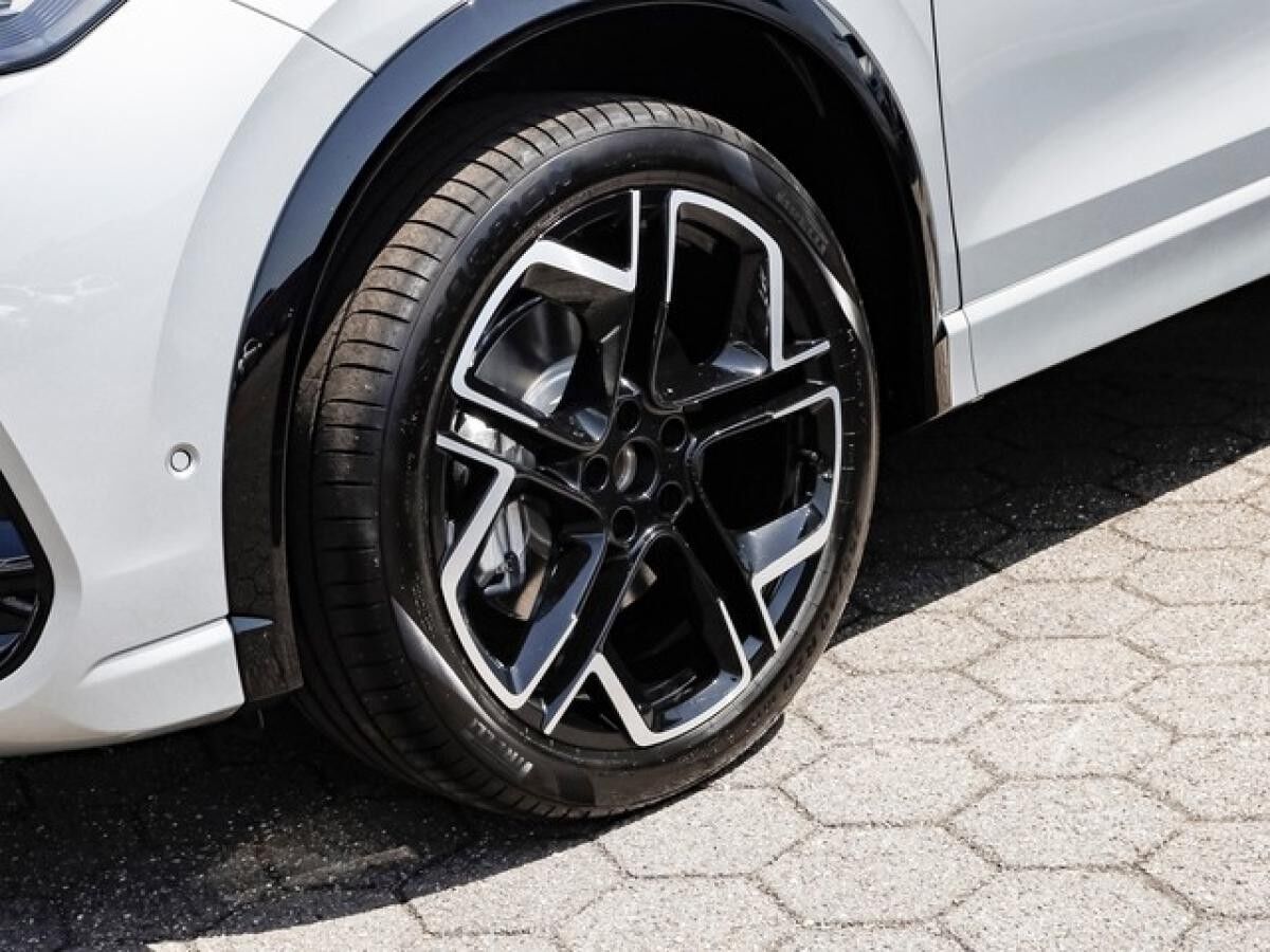 Volkswagen Tiguan "R-LINE" 1,5 l eHybrid 6-Gang-DSG MATRIX-BLACK-STYLE-AHK-WKR-LM20