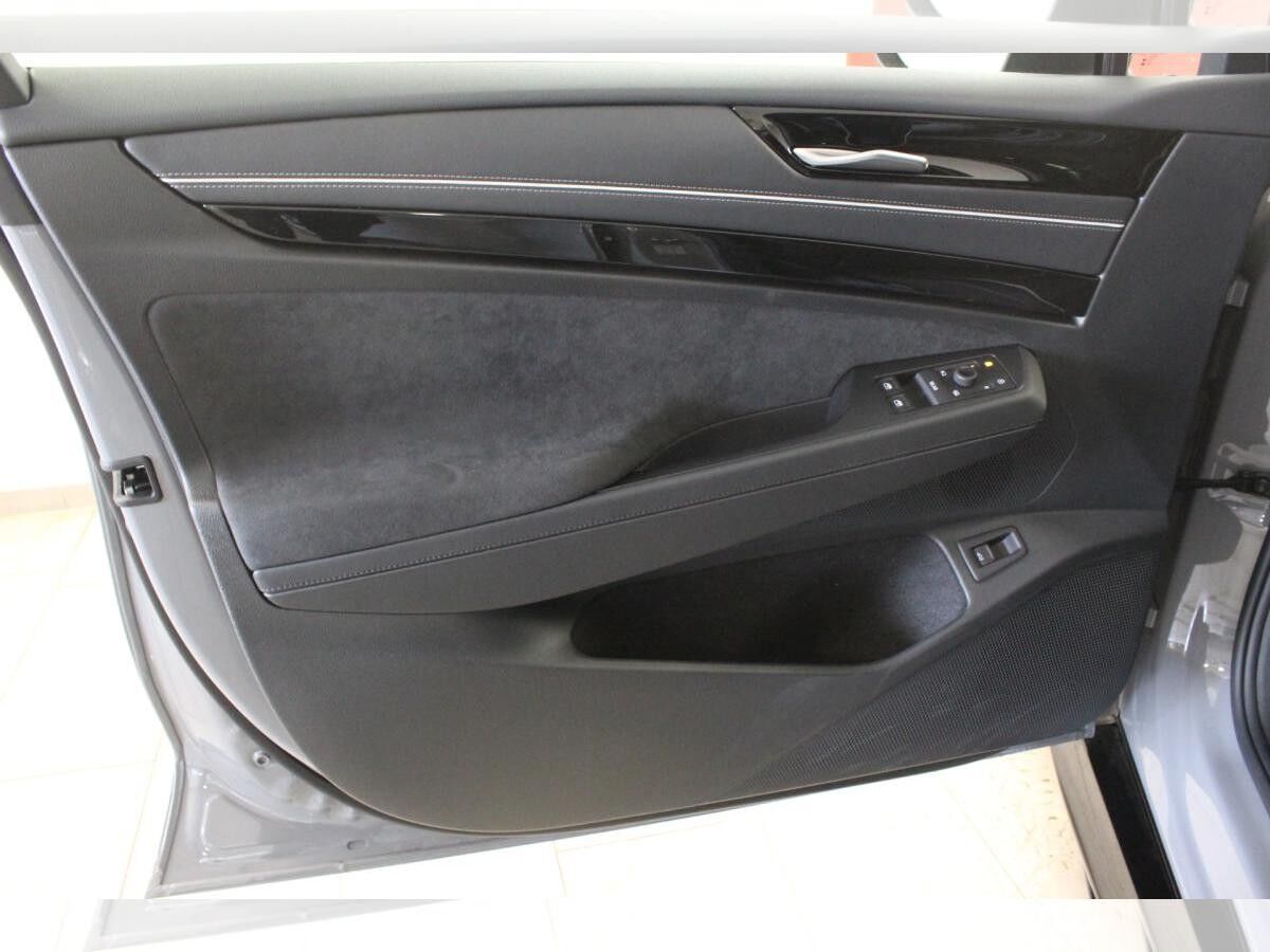 Volkswagen ID.7 Tourer Pro S 20 AHK PANO WÄPU BLACK-STYLE