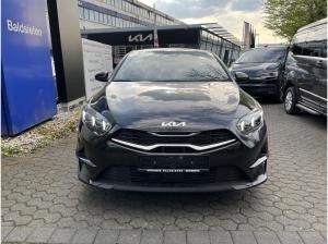 Kia Ceed 1.5 T-GDI MHEV DCT Ultimate Edition,Style