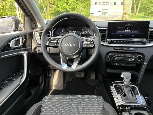 Kia Ceed 1.5 T-GDI MHEV DCT Ultimate Edition