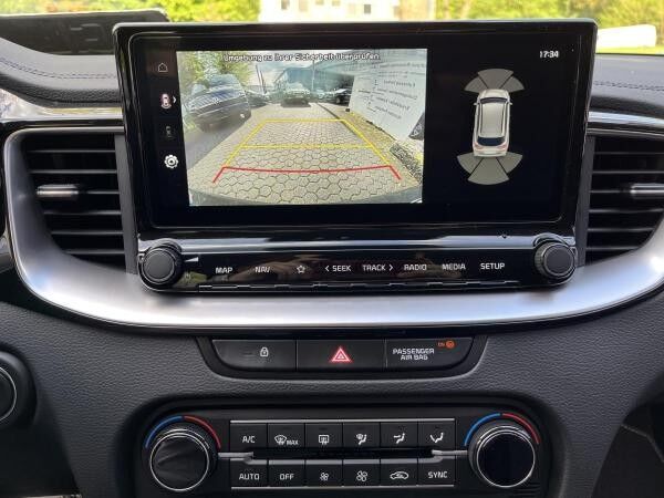 Kia Ceed 1.5 T-GDI MHEV DCT Ultimate Edition