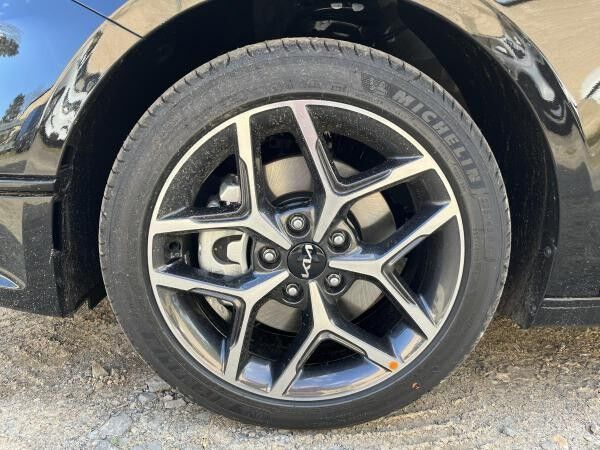 Kia Ceed 1.5 T-GDI MHEV DCT Ultimate Edition