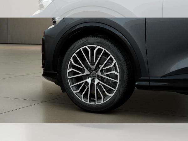 Audi Q5 Sportback edition one mit Akzenten magnesiumgrau e-hybrid quattro 270 kW S tronic *Bestellfahrzeug*