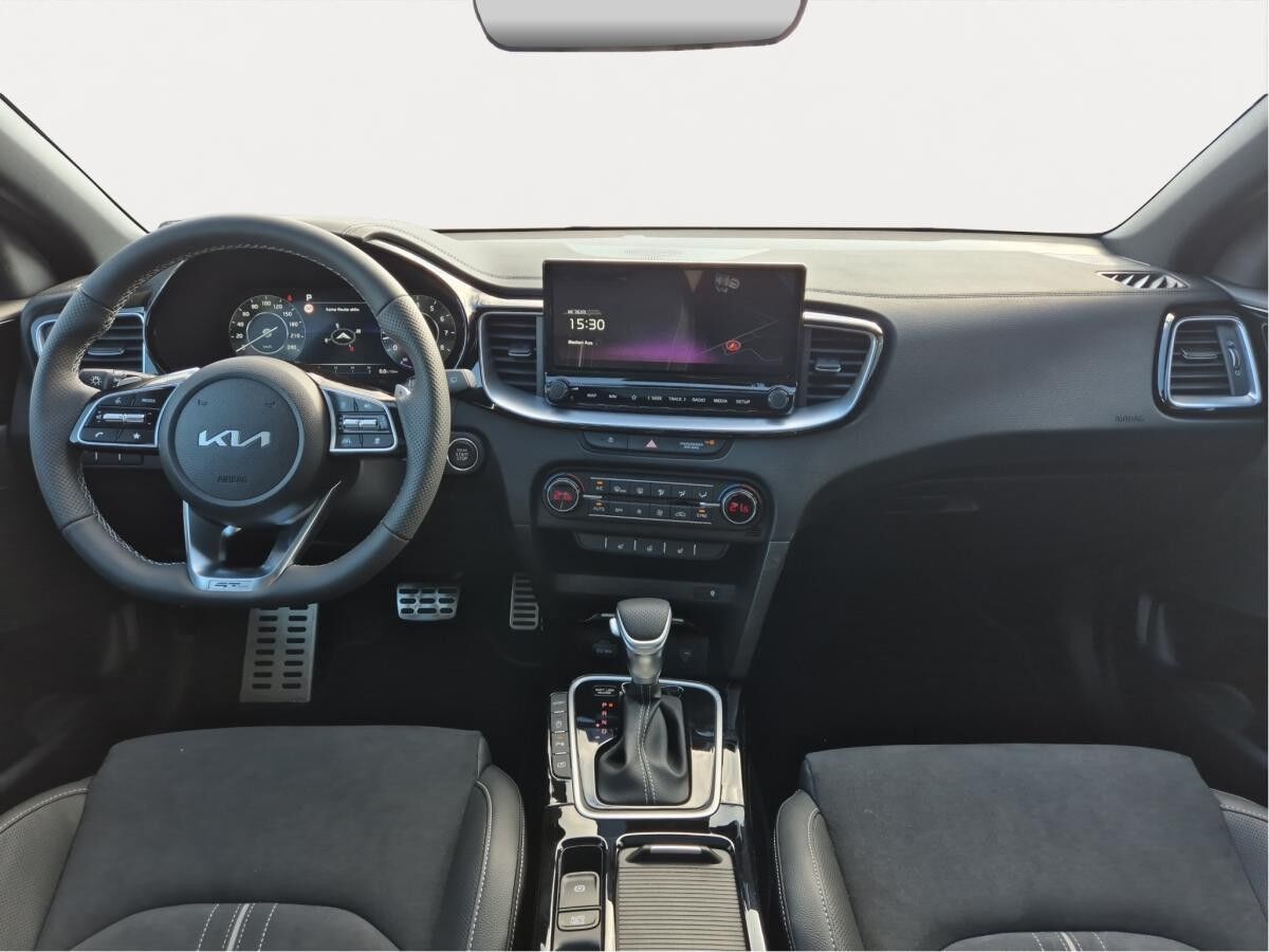 Kia Ceed 1.5T DCT7 GT LINE | PANO | TECH | LEDER | 18" |