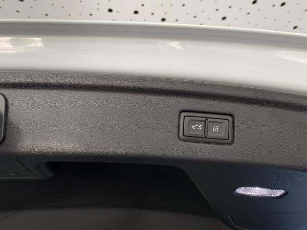 Audi S5 Sportback (NAVI.PDC.Head-Up.AHK.Matrix-LED.SHZ vo+hi.DAB) 3.0 TDI tiptronic quattro