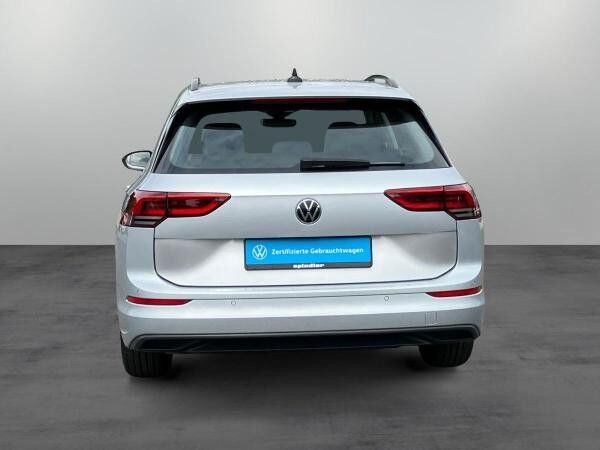 Volkswagen Golf VIII Variant Life 2.0 TDI DSG / Navi, LED