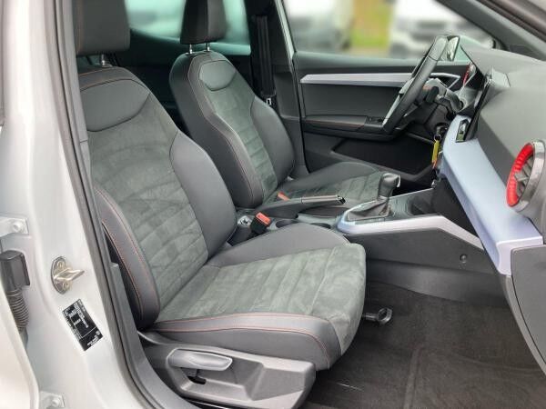 Seat Arona 1.5 TSI FR DSG / Navi, Beats, RFK, LED