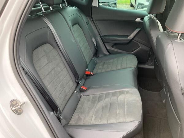 Seat Arona 1.5 TSI FR DSG / Navi, Beats, RFK, LED