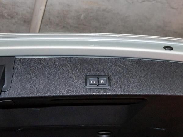 Audi SQ2 TFSI 221(300) S tronic AHK SHZ Keyless PDC