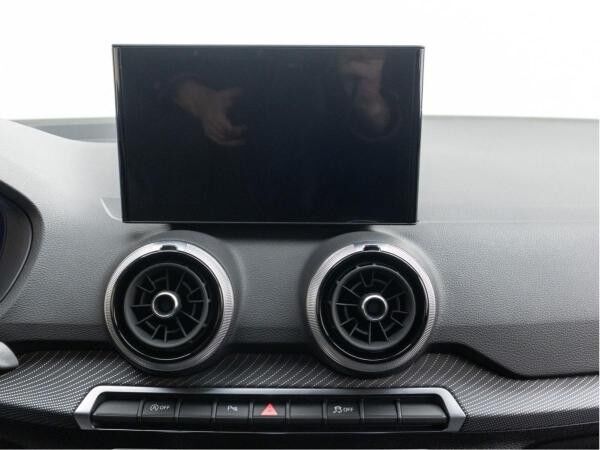 Audi Q2 advanced 35 TFSI S tronic*MATRIX*KAMERA*CARPL