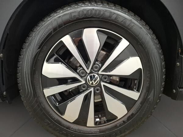 Volkswagen Polo VI 1.0 TSI Goal Navi ACC SHZ LED