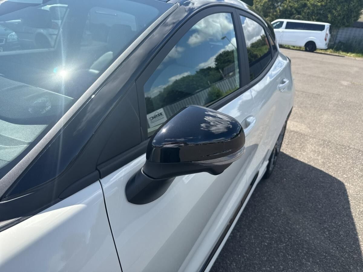 Ford Puma 🎶 Sound Edition | Metropolis White Metallic ✨